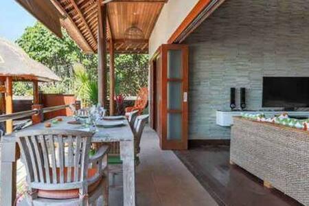 Villa Agung Lembongan Eksteriør billede